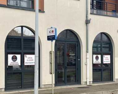 Local à LOUER à Labastidette